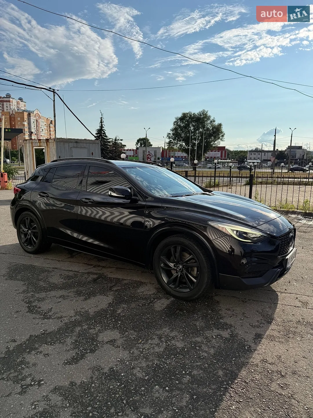 2017 Infiniti QX30 - мініатюра 8