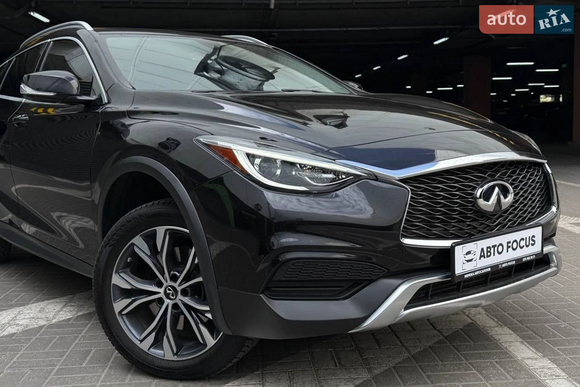 2017 Infiniti QX30 - мініатюра 2