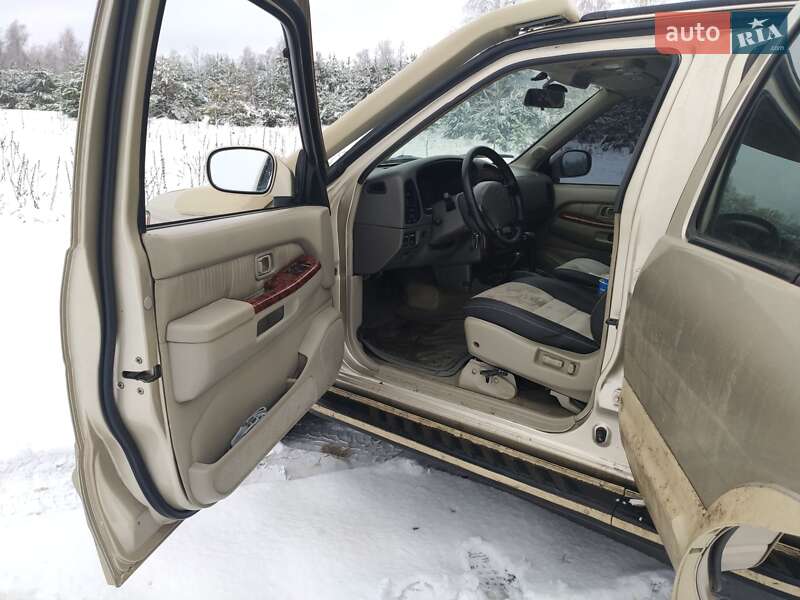 Позашляховик / Кросовер Infiniti QX4 1997 в Житомирі