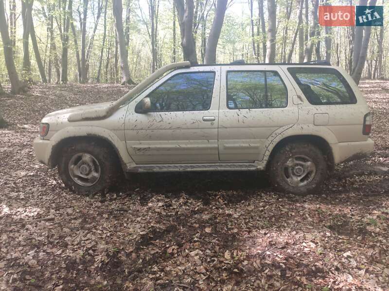 Позашляховик / Кросовер Infiniti QX4 1997 в Житомирі