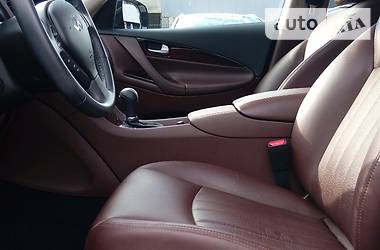 Внедорожник / Кроссовер Infiniti QX50 2016 в Киеве