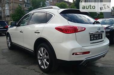 Внедорожник / Кроссовер Infiniti QX50 2016 в Киеве