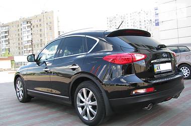 Внедорожник / Кроссовер Infiniti QX50 2015 в Харькове