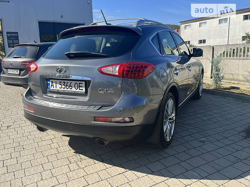 Позашляховик / Кросовер Infiniti QX50 2013 в Борисполі