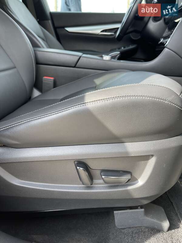 Внедорожник / Кроссовер Infiniti QX50 2019 в Киеве