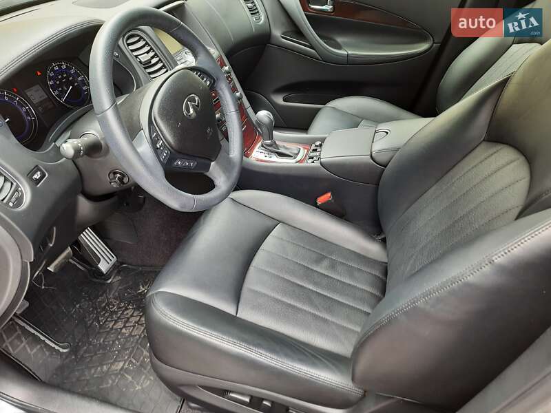 Внедорожник / Кроссовер Infiniti QX50 2016 в Киеве