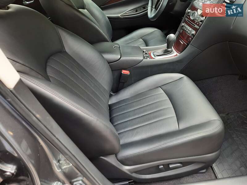 Внедорожник / Кроссовер Infiniti QX50 2016 в Киеве