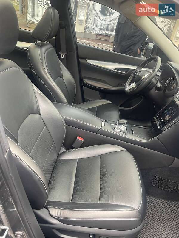 Внедорожник / Кроссовер Infiniti QX50 2018 в Черкассах