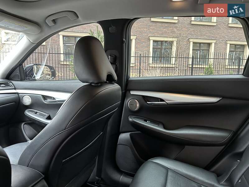 Внедорожник / Кроссовер Infiniti QX50 2018 в Киеве