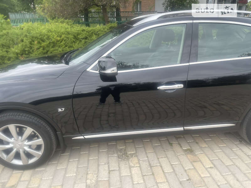 Внедорожник / Кроссовер Infiniti QX50 2017 в Белой Церкви