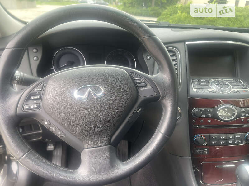 Внедорожник / Кроссовер Infiniti QX50 2017 в Белой Церкви