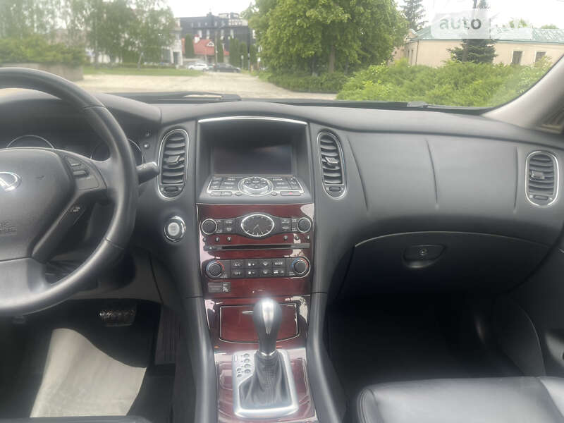 Внедорожник / Кроссовер Infiniti QX50 2017 в Белой Церкви