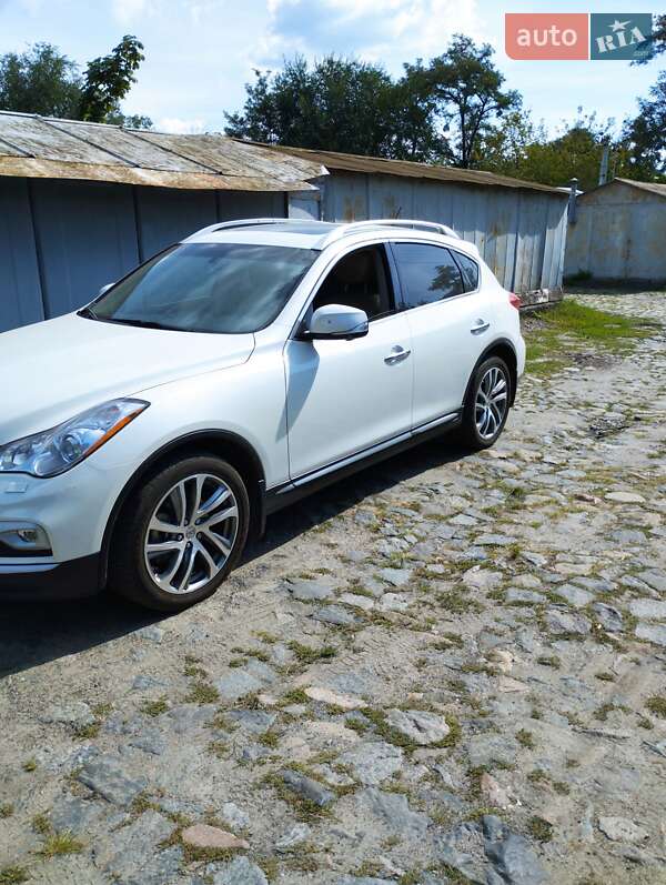 Внедорожник / Кроссовер Infiniti QX50 2017 в Киеве