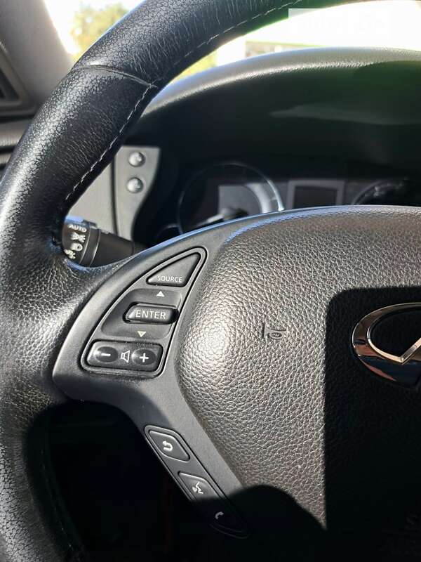 Внедорожник / Кроссовер Infiniti QX50 2016 в Одессе фото 28 Внедорожник / Кроссовер Infiniti QX50 2016 в Одессе