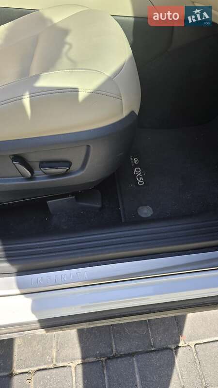 Внедорожник / Кроссовер Infiniti QX50 2020 в Житомире