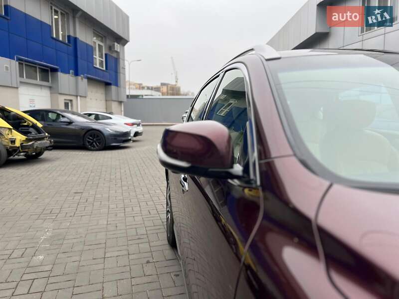 Внедорожник / Кроссовер Infiniti QX50 2016 в Одессе