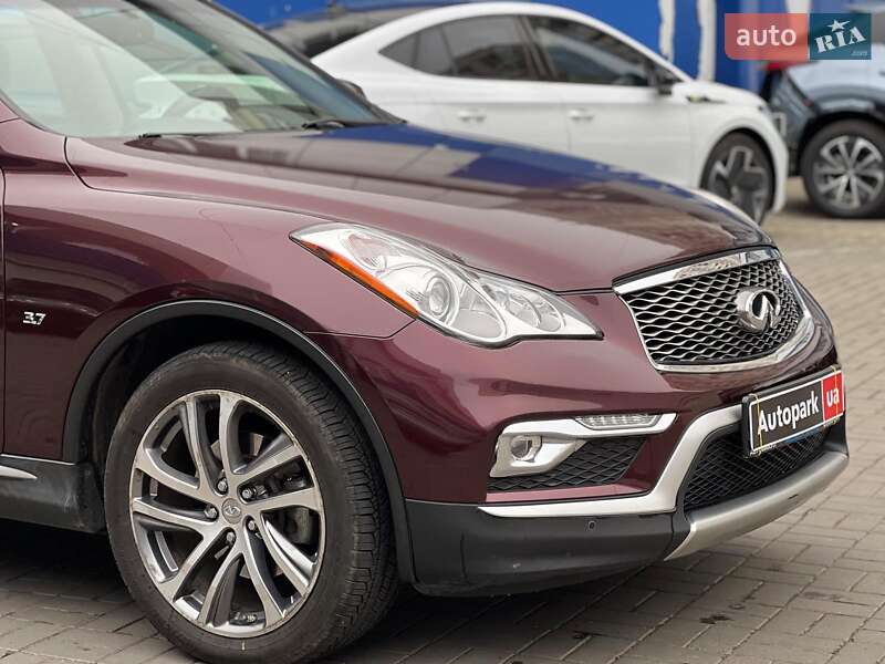 Внедорожник / Кроссовер Infiniti QX50 2016 в Одессе