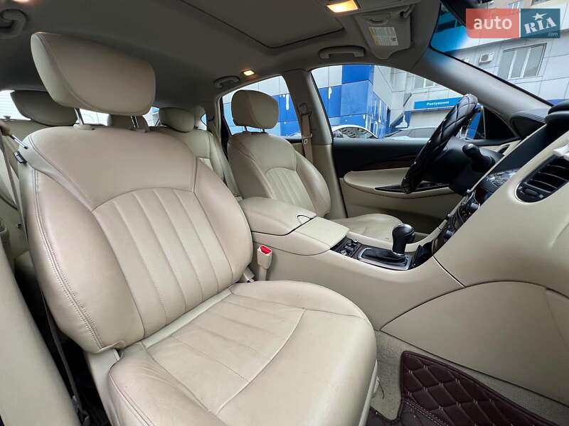 Внедорожник / Кроссовер Infiniti QX50 2016 в Одессе