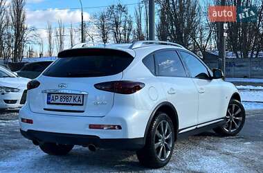 Внедорожник / Кроссовер Infiniti QX50 2016 в 