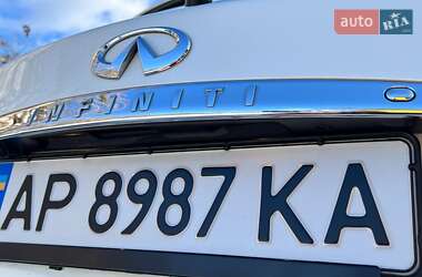 Внедорожник / Кроссовер Infiniti QX50 2016 в 