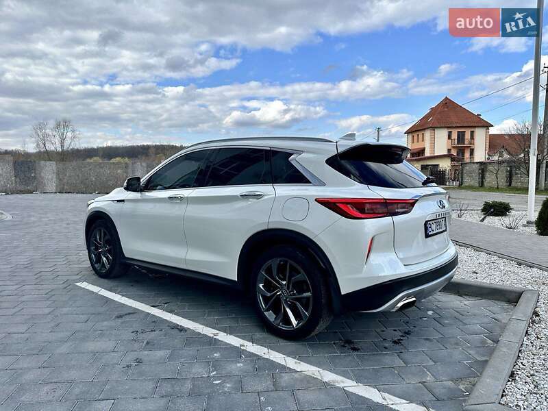 Внедорожник / Кроссовер Infiniti QX50 2018 в 