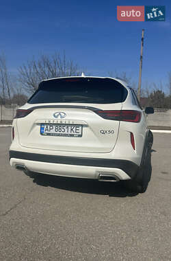 Позашляховик / Кросовер Infiniti QX50 2021 в 