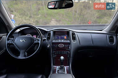 Внедорожник / Кроссовер Infiniti QX50 2017 в 