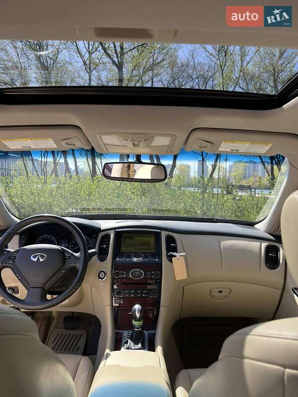 Позашляховик / Кросовер Infiniti QX50 2017 в Києві