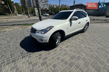 Позашляховик / Кросовер Infiniti QX50 2015 в Дніпрі