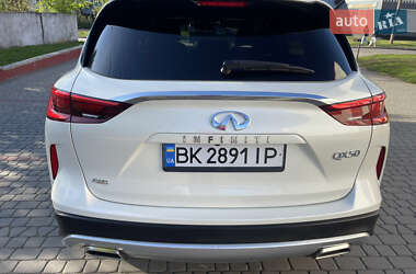 Внедорожник / Кроссовер Infiniti QX50 2021 в 