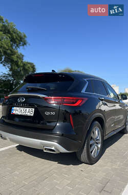 Внедорожник / Кроссовер Infiniti QX50 2021 в 