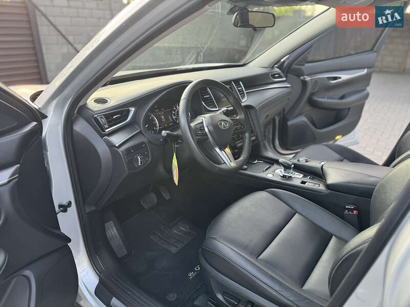 Позашляховик / Кросовер Infiniti QX50 2020 в Кам'янському