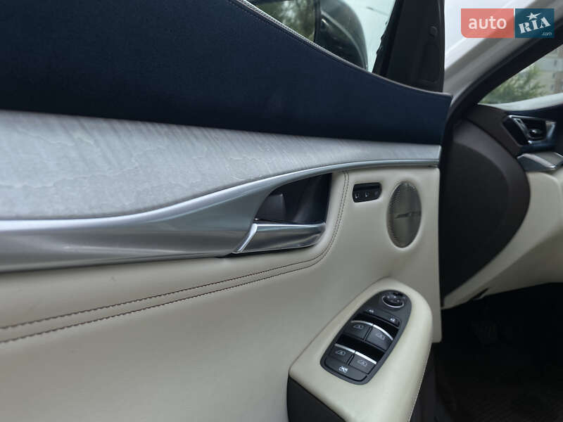 Внедорожник / Кроссовер Infiniti QX50 2019 в Хмельницком