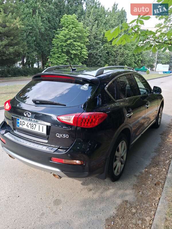 Внедорожник / Кроссовер Infiniti QX50 2017 в Запорожье