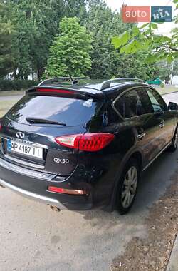Внедорожник / Кроссовер Infiniti QX50 2017 в 