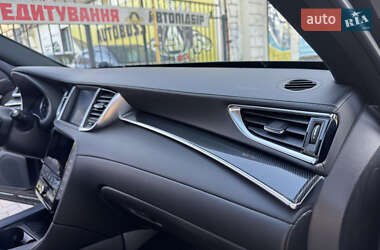 Позашляховик / Кросовер Infiniti QX50 2023 в 