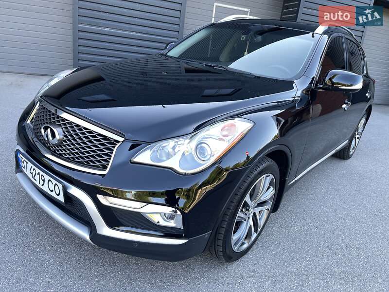 Позашляховик / Кросовер Infiniti QX50 2016 в Харкові