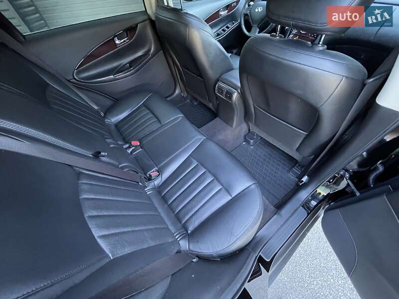 Позашляховик / Кросовер Infiniti QX50 2016 в Харкові