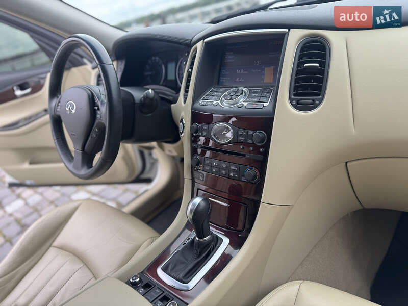 Внедорожник / Кроссовер Infiniti QX50 2017 в Жмеринке