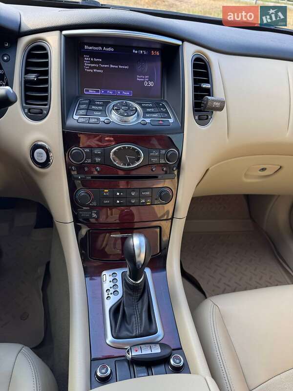 Позашляховик / Кросовер Infiniti QX50 2017 в Києві