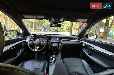 Внедорожник / Кроссовер Infiniti QX50 2018 в 