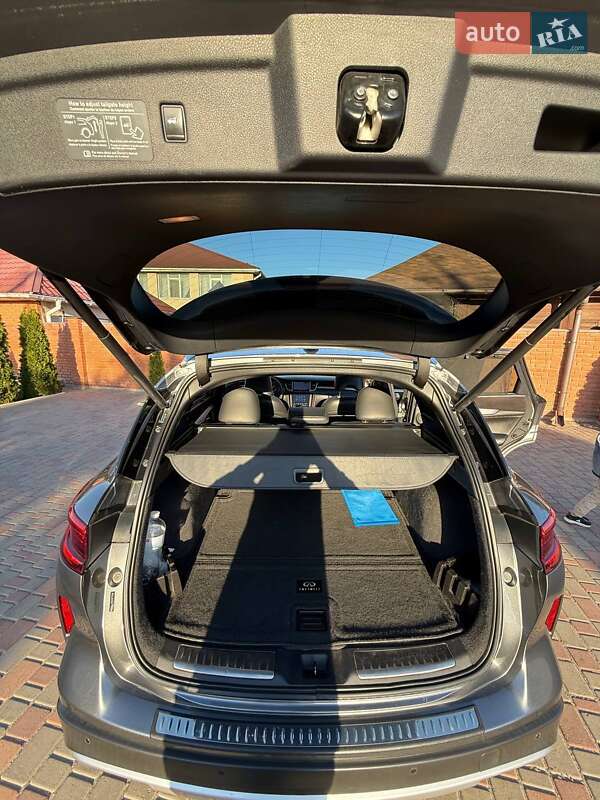 Внедорожник / Кроссовер Infiniti QX50 2018 в Одессе