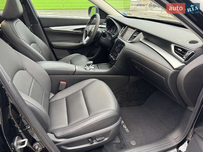 Внедорожник / Кроссовер Infiniti QX50 2019 в Киеве