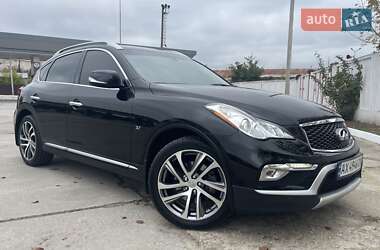 Внедорожник / Кроссовер Infiniti QX50 2016 в 