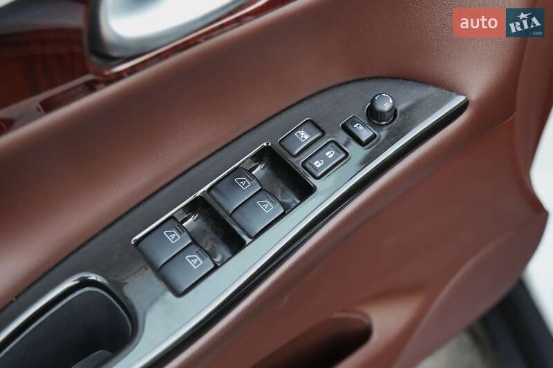 Внедорожник / Кроссовер Infiniti QX50 2017 в Киеве