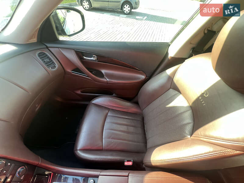 Позашляховик / Кросовер Infiniti QX50 2013 в Рівному