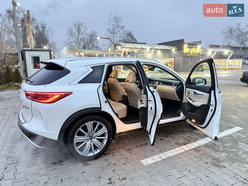 Внедорожник / Кроссовер Infiniti QX50 2020 в Черновцах