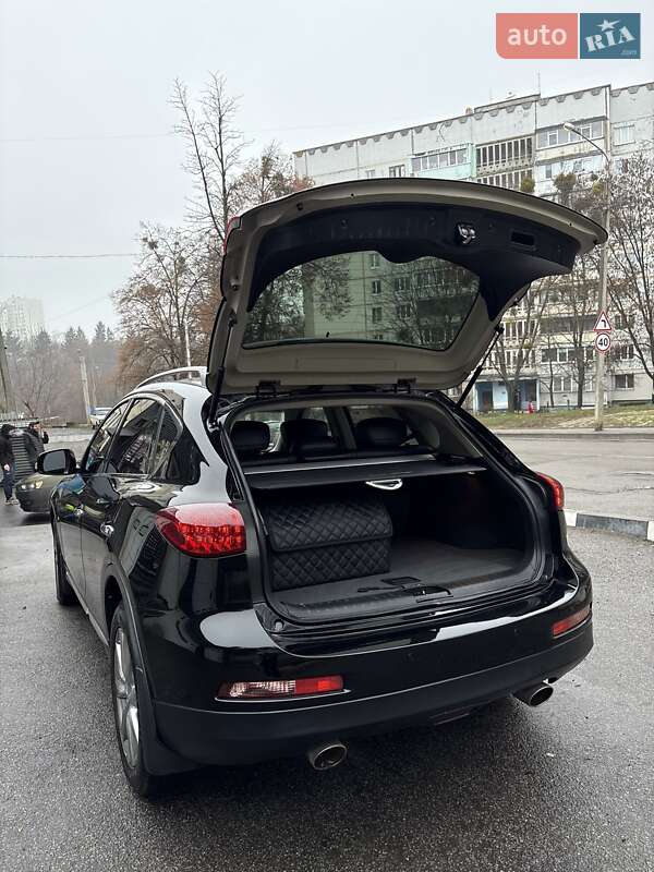 Позашляховик / Кросовер Infiniti QX50 2017 в Харкові