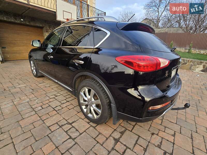 Внедорожник / Кроссовер Infiniti QX50 2017 в Умани