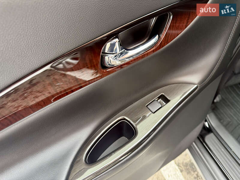 Позашляховик / Кросовер Infiniti QX50 2017 в Умані